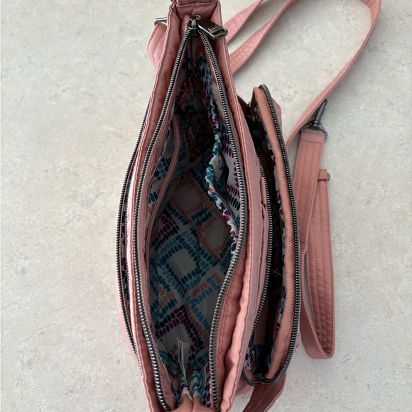 Lug Blush Quilted Crossbody Bag - Picture 4 of 4